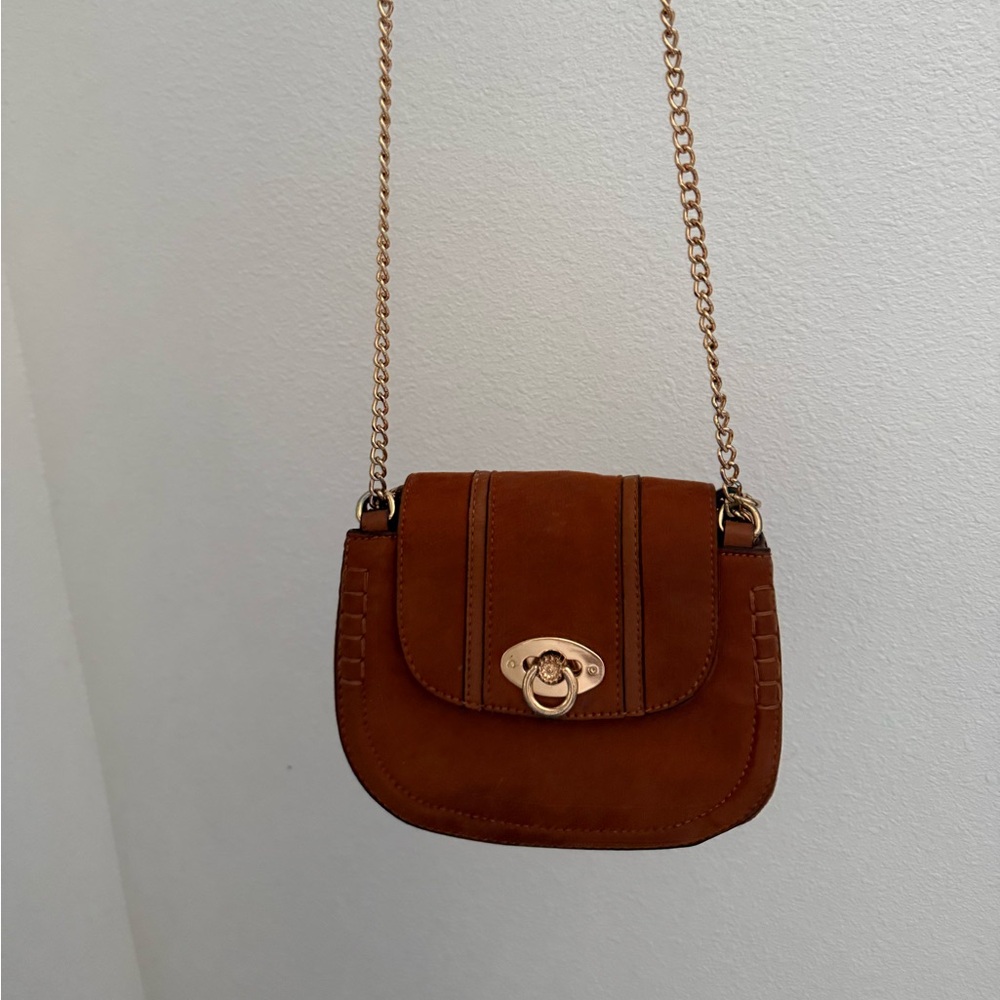 LC Lauren Conrad Tan Crossbody Bag with Gold Chain